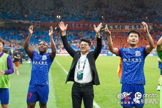 秘书下面又紧又湿